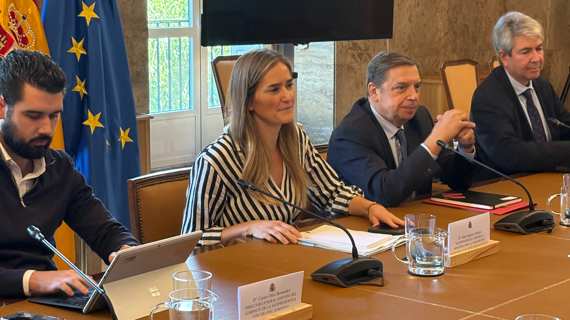 Reunión de la vicepresidenta Sara Aagesen y el ministro Planas con los sectores agrario y pesquero