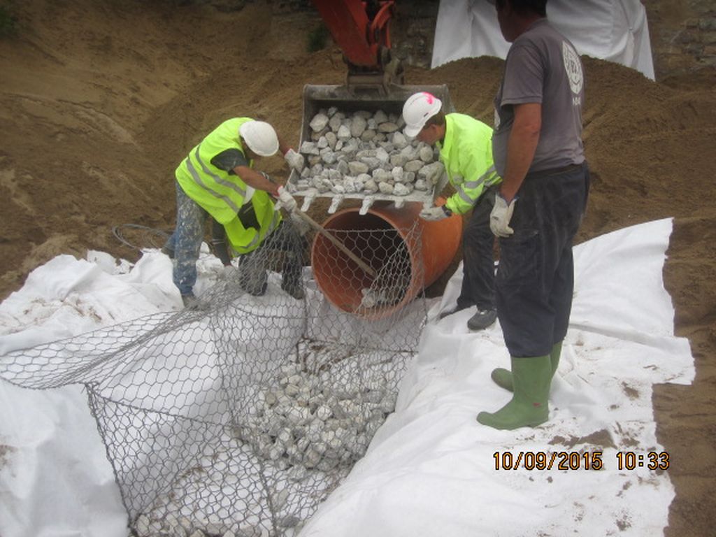 Plan PIMA Adapta – Proyecto de restauración de la duna de la playa de Santiago.(Drenaje transversal CN-634). Durante