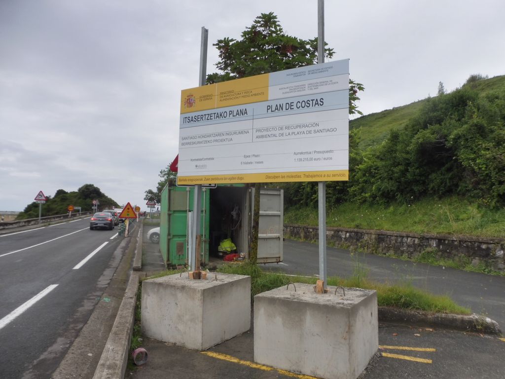 Recuperación ambiental de la playa de Santiago. Durante las obras.
