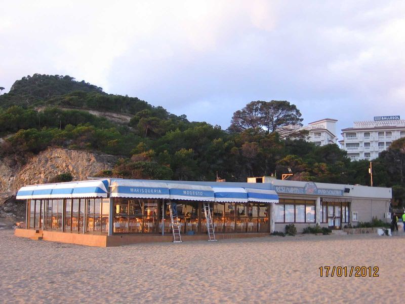 Demolición de restaurante (Antes de las obras)