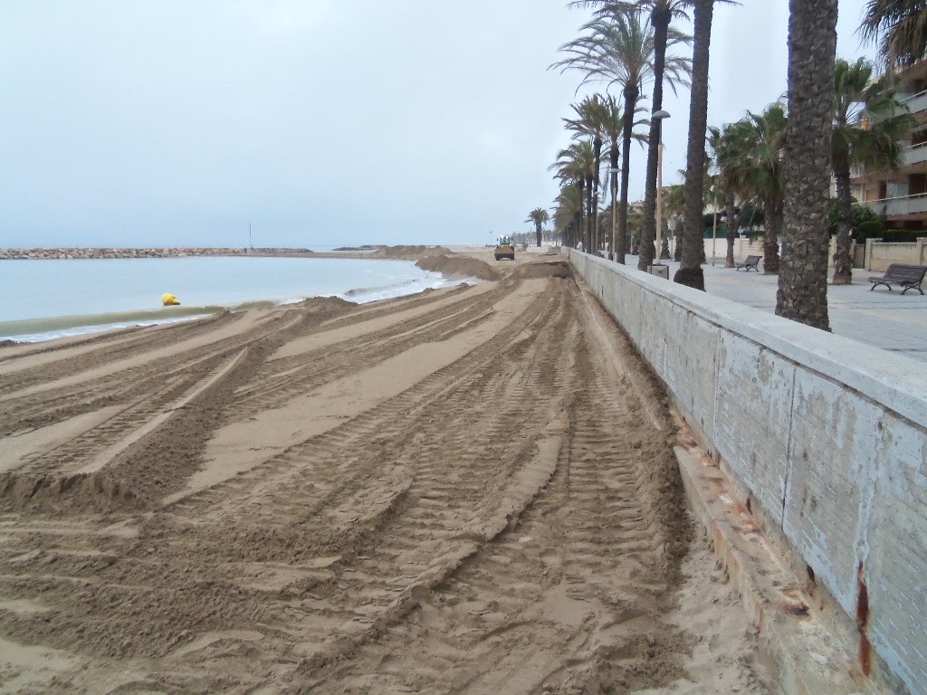 Conservación y mejora de la playa de Ibersol, en Vilanova i la Geltrú (Durante las obras)