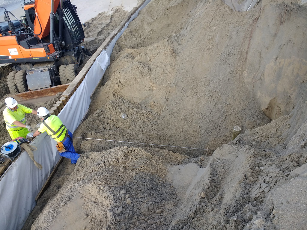 Mantenimiento y conservación V. Cedeira. Playa de la Magdalena - Mejora para la protección del DPMT (Durante las obras)