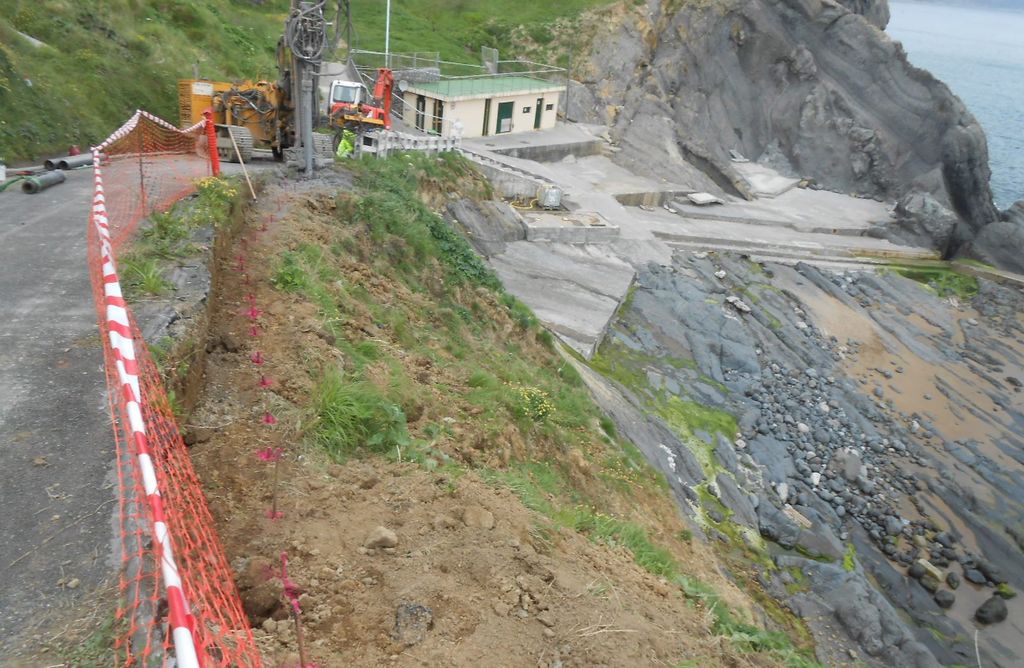 Entorno playa Aritzatzu. Acondicionamiento de acceso a la playa