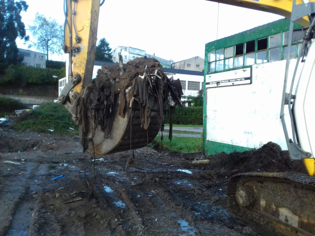 Recogida, transporte y tratamiento en gestor de residuos en El Pasaje