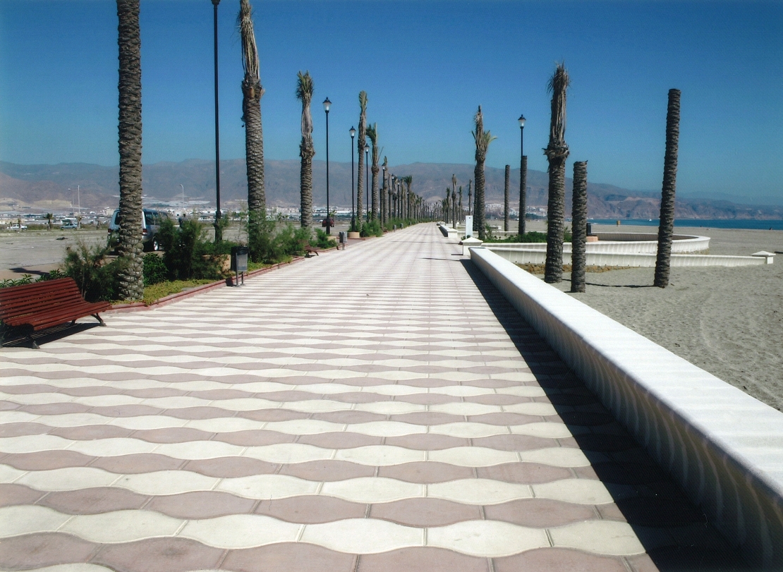 Paseo marítimo de las Salinas de San Rafael